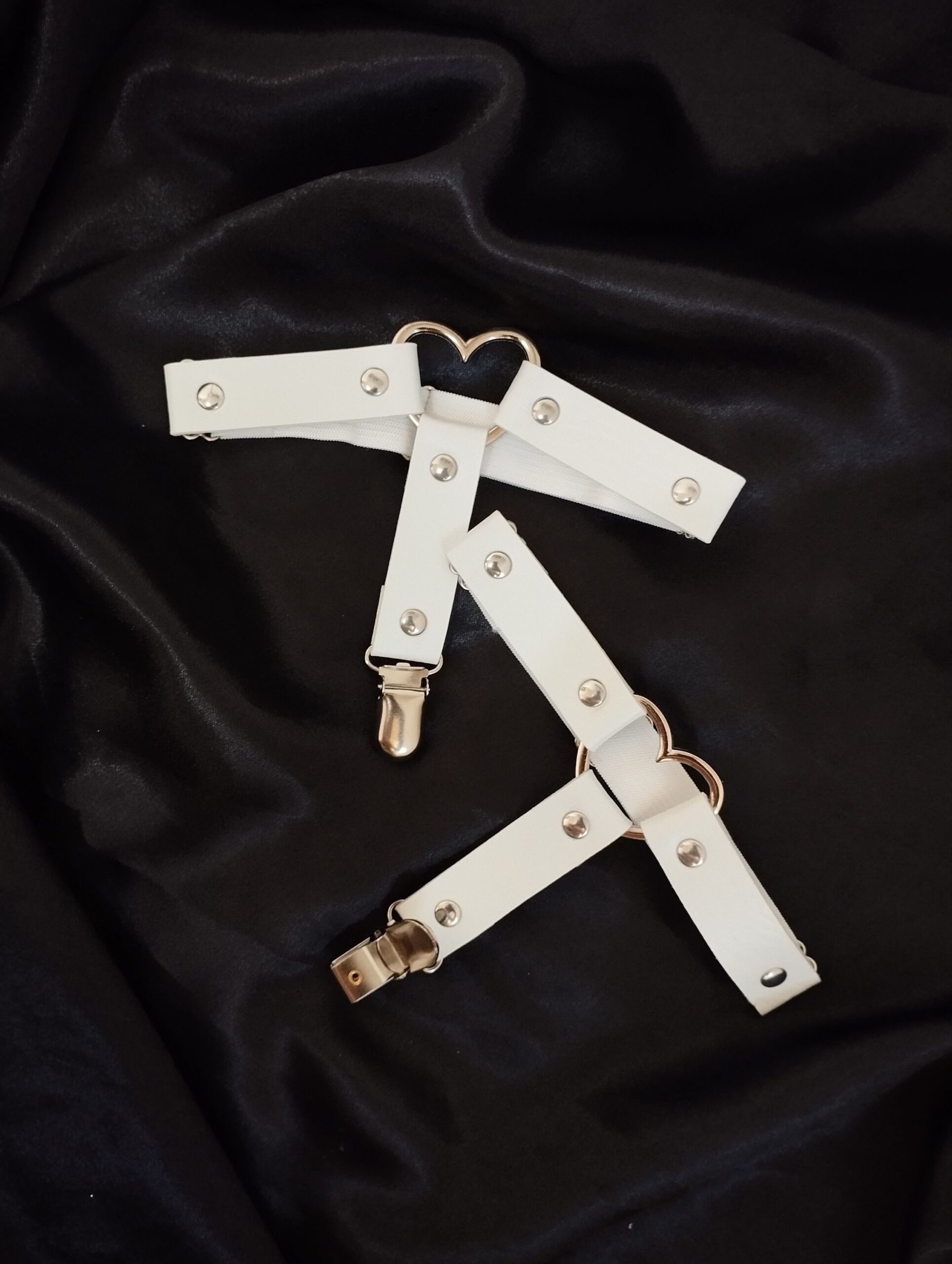 Ligueros Corazón PU - Image 2